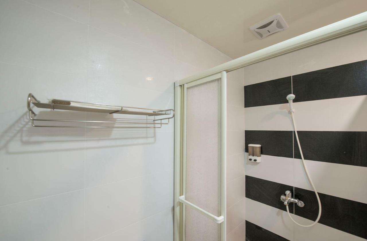 Sunny House Apartment Luodong Exterior foto
