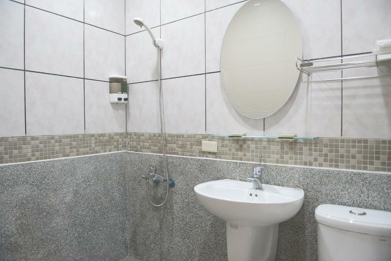 Sunny House Apartment Luodong Exterior foto